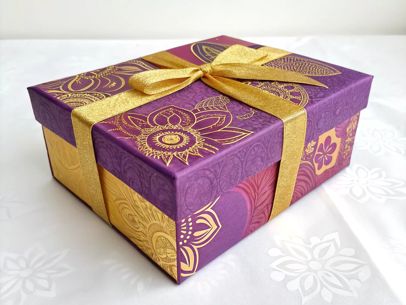Customized gift box with unique color combination